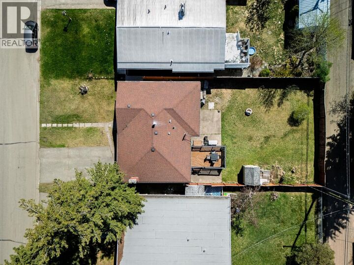 Property Photo:  243 Nicholson Street  BC V2M 3L8 