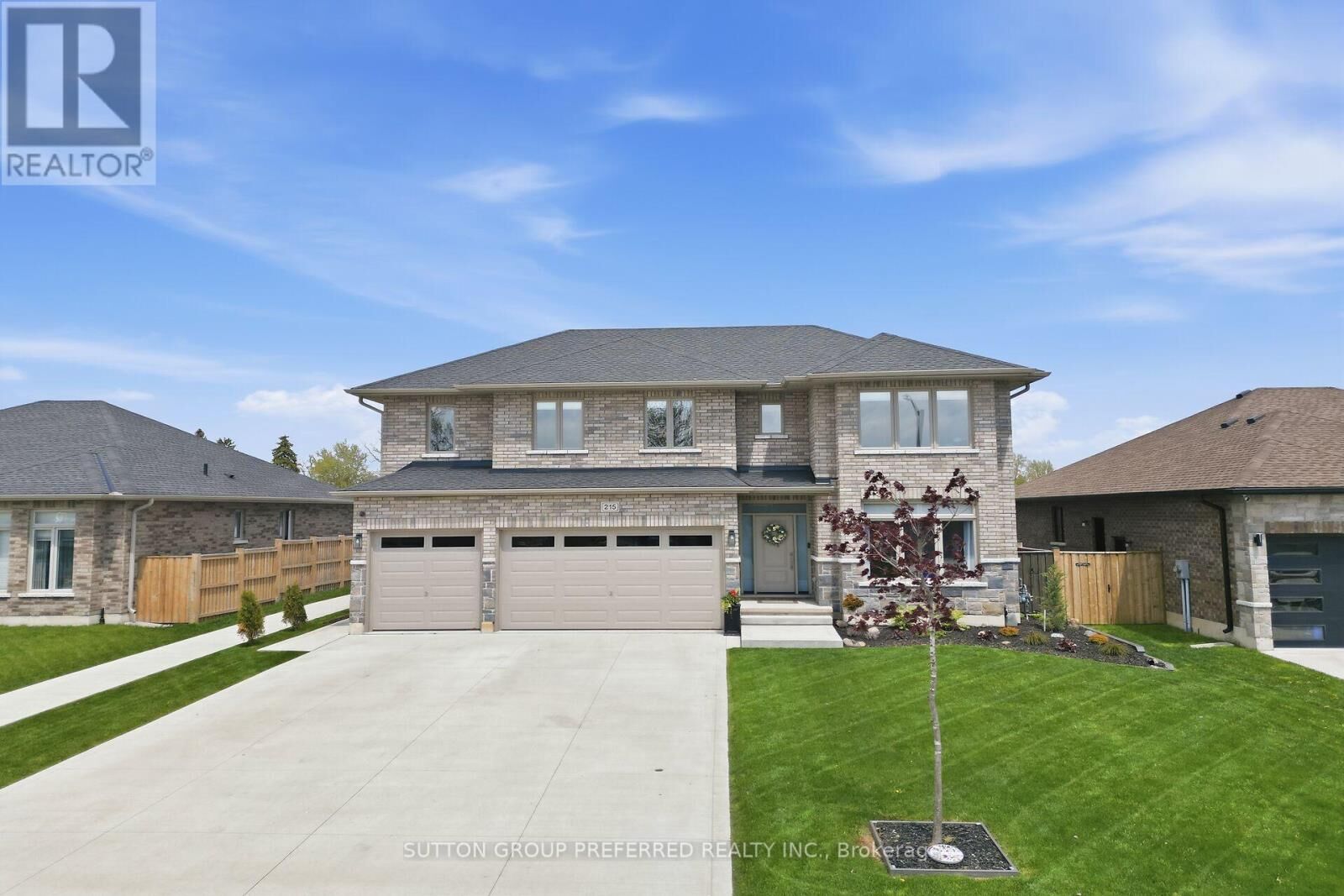 Property Photo:  215 Leitch Street  ON N0L 1J0 