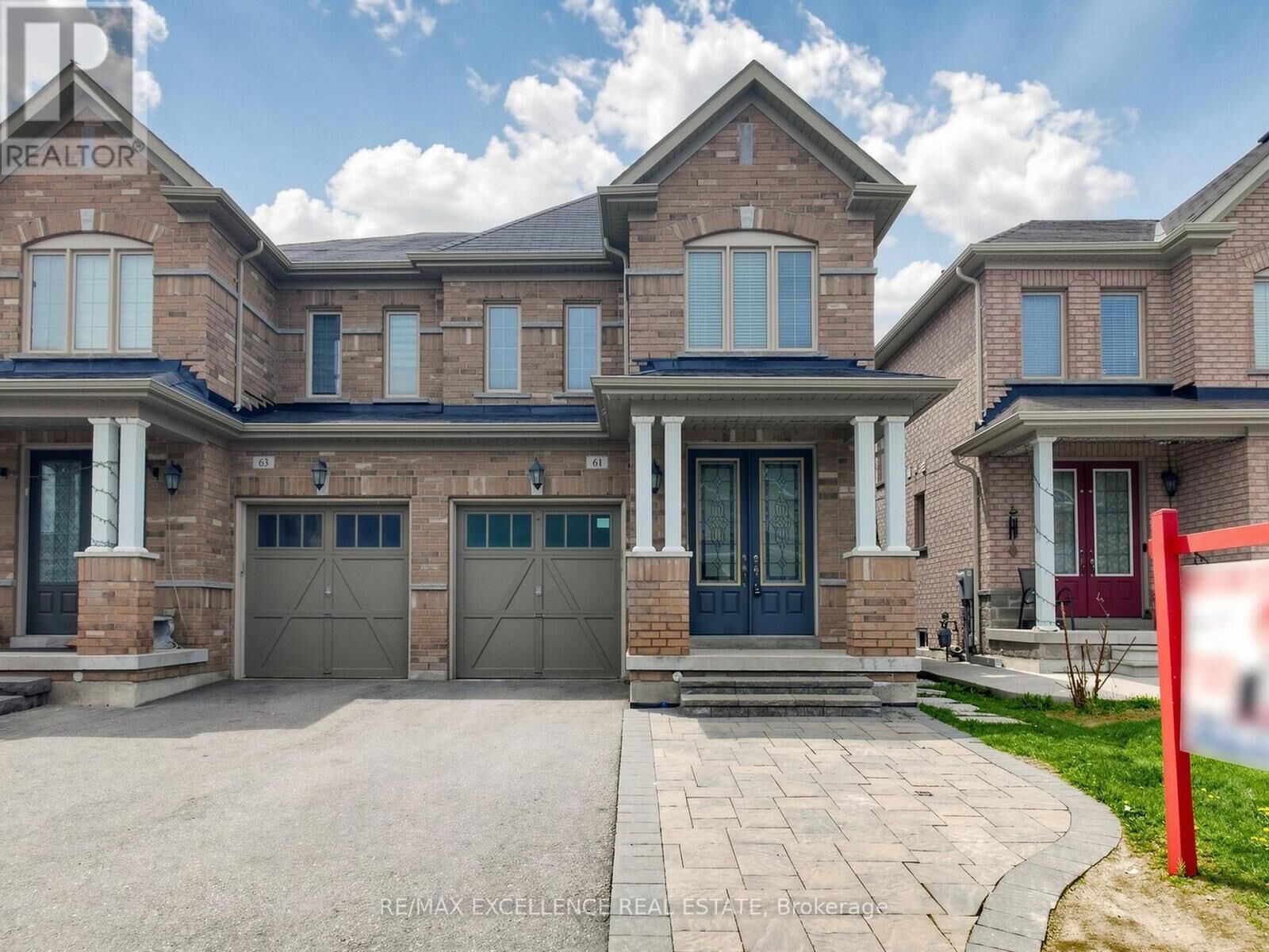 Property Photo:  61 Campwood Crescent  ON L6P 3S8 