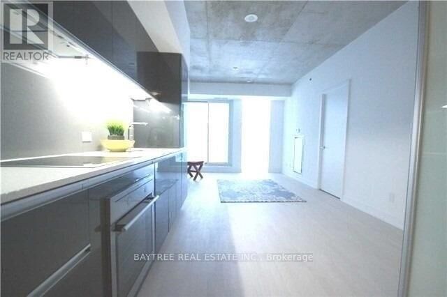 Property Photo:  20 Gladstone Avenue 405  ON M6J 0E9 