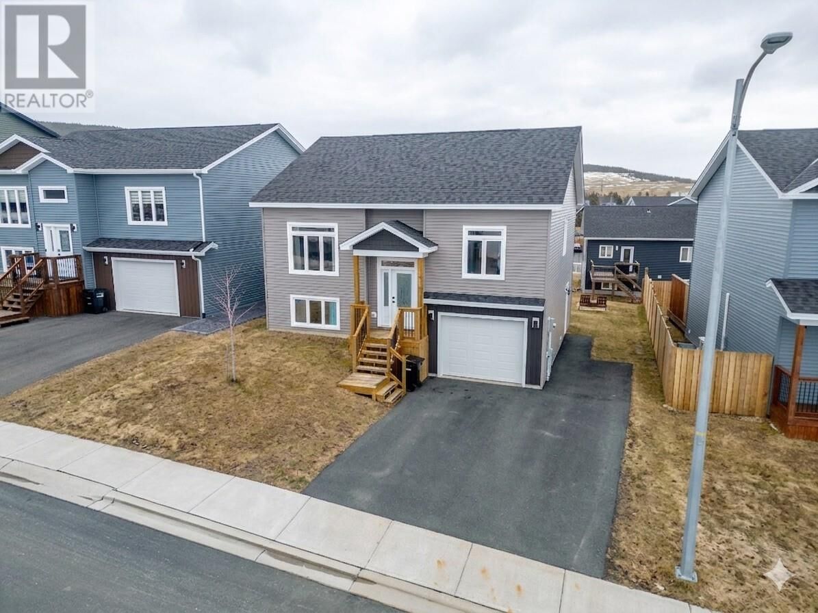 Property Photo:  22 Everard Avenue  NL A1S 1S3 