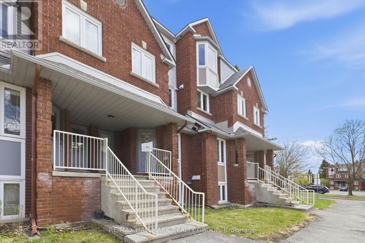Property Photo:  390 Briston Private 3  ON K1G 5R3 