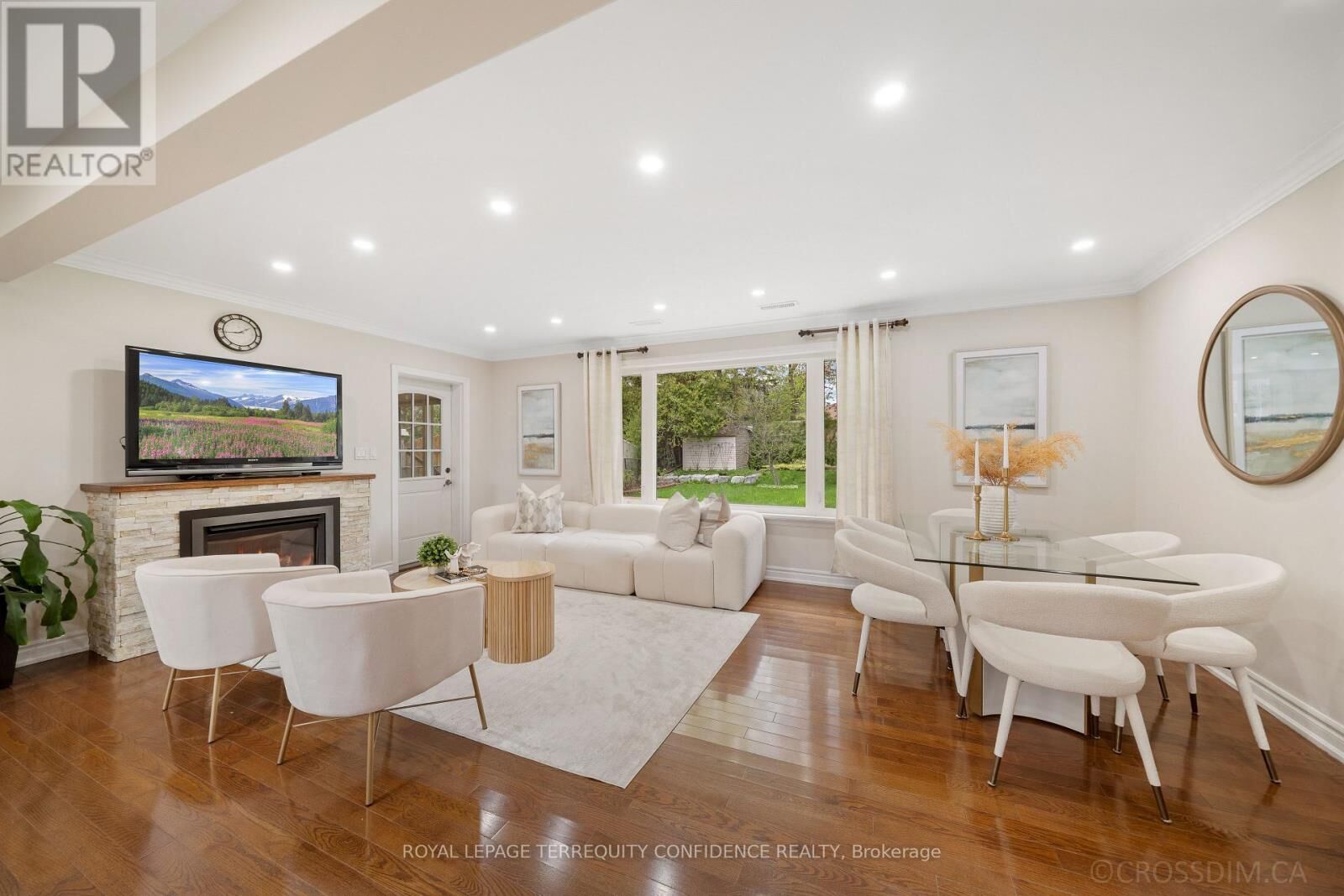 Property Photo:  12 Finchurst Drive  ON M2R 1K9 
