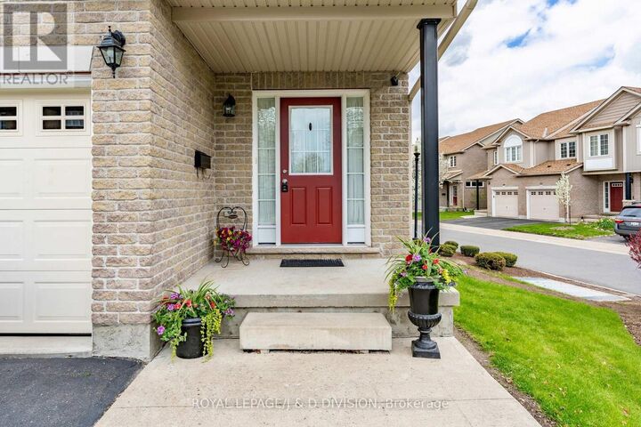 Property Photo:  105 Pinnacle Drive 100  ON N2P 1B8 