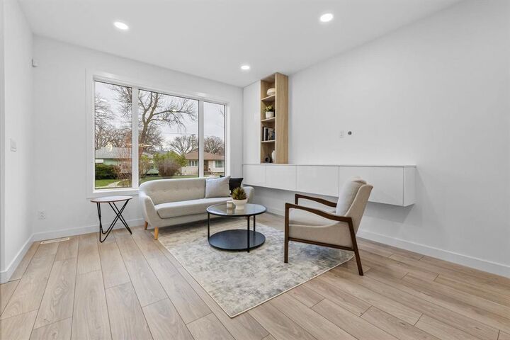 Property Photo:  557 Centennial Street  MB R3N 1R1 