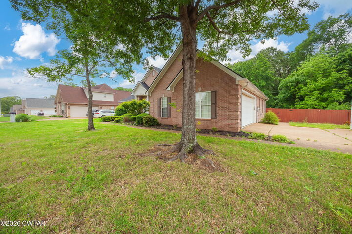 Property Photo:  14 Brookhollow Cove  TN 38305 