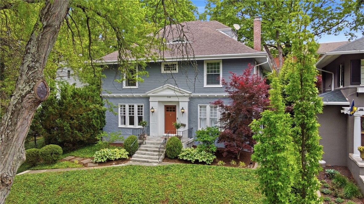Property Photo:  712 Oakwood Avenue  OH 45419 