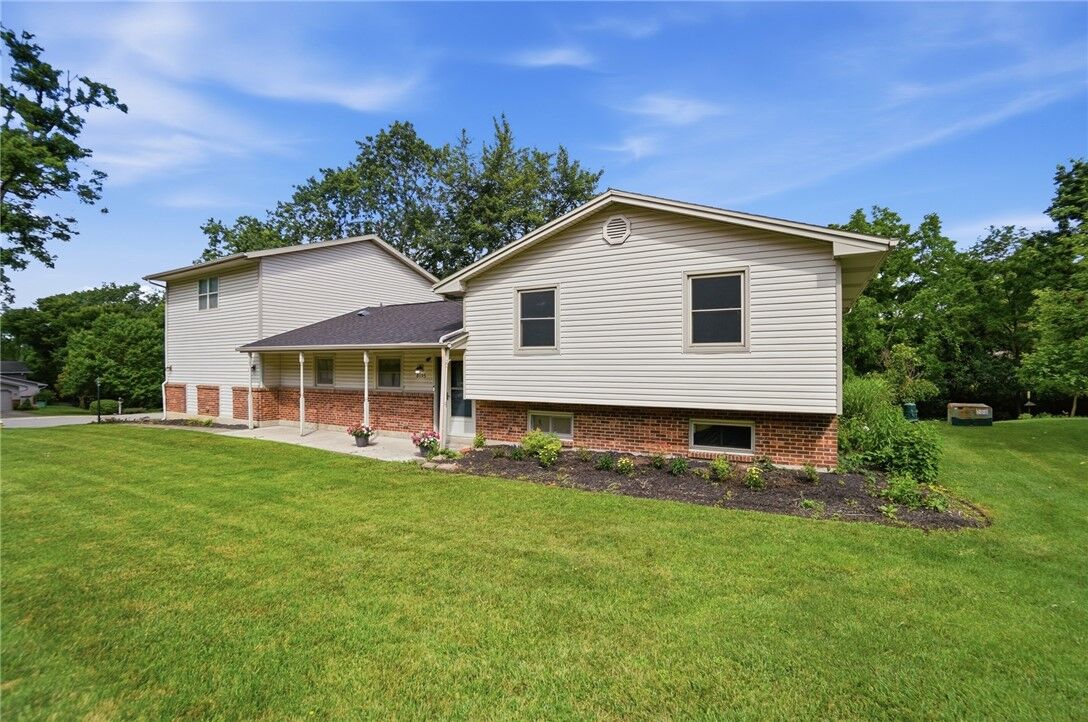 Property Photo:  6195 Millbank Drive  OH 45459 