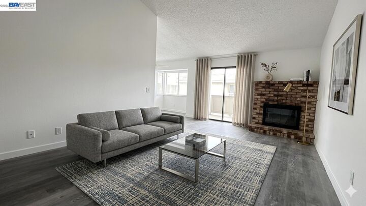 Property Photo:  460 Lisa Ann St  CA 94565 