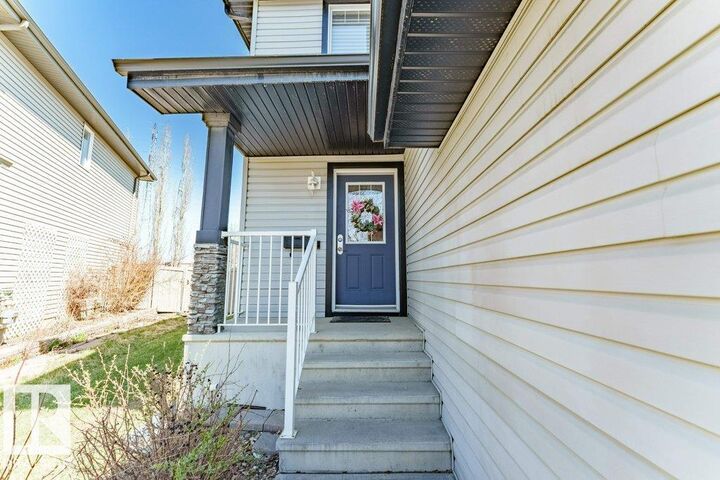 Property Photo:  5806 1A Avenue SW  AB T6K 0K8 