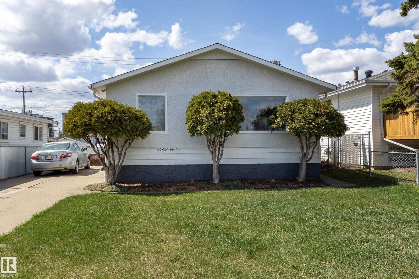 Property Photo:  13420 94 Street NW  AB T5E 3V9 