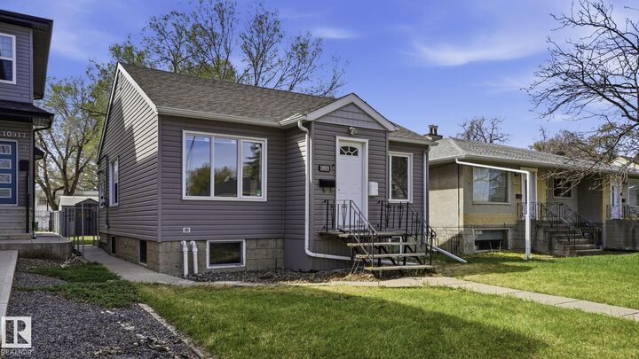 Property Photo:  10919 68 Avenue NW  AB T6H 2B9 