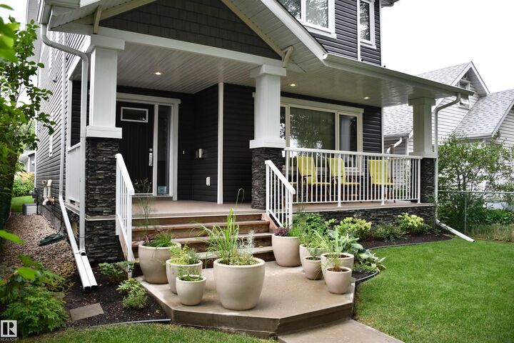 Property Photo:  11324 87 Street NW  AB T5B 3L9 