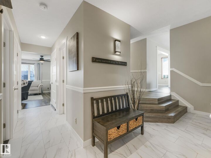 Property Photo:  17 Wild Rose Place  AB T8H 1H2 