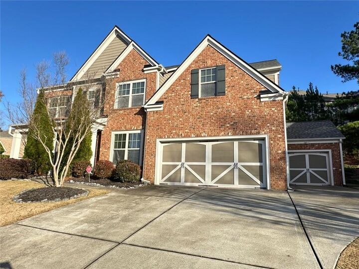 Property Photo:  5605 Upper Creek Court  GA 30024 