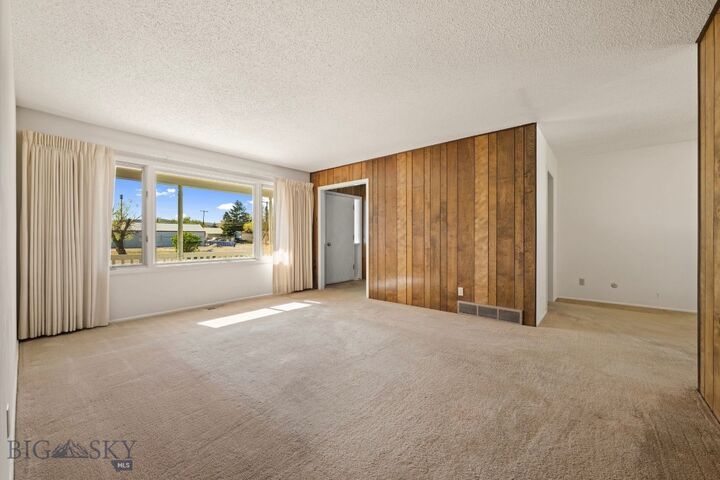 Property Photo:  38 N Walnut Street  MT 59725 