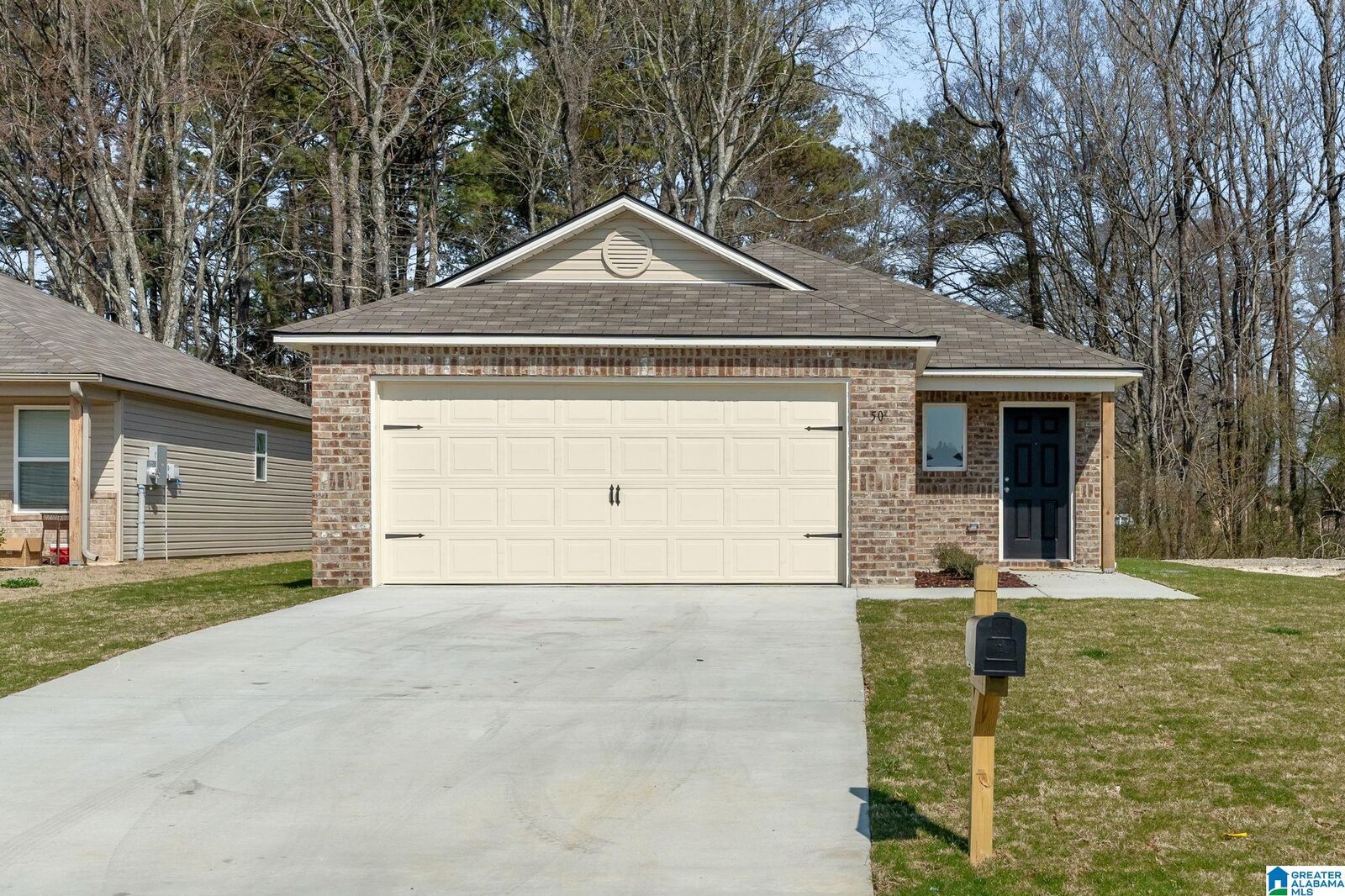 Property Photo: 945 Stagecoach Road AL 35085