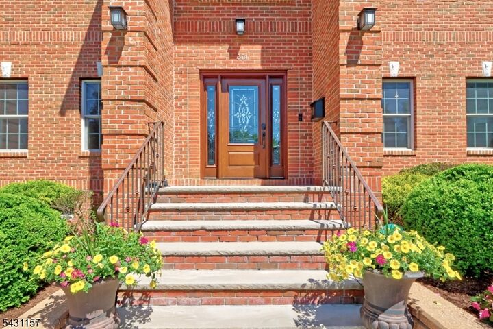 Property Photo:  301 Greenwood Ave  NJ 07932 
