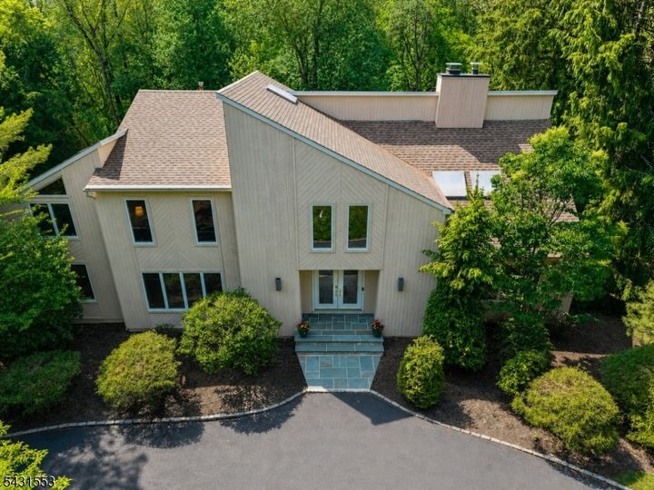 Property Photo: 15 Manchester Ct NJ 07960