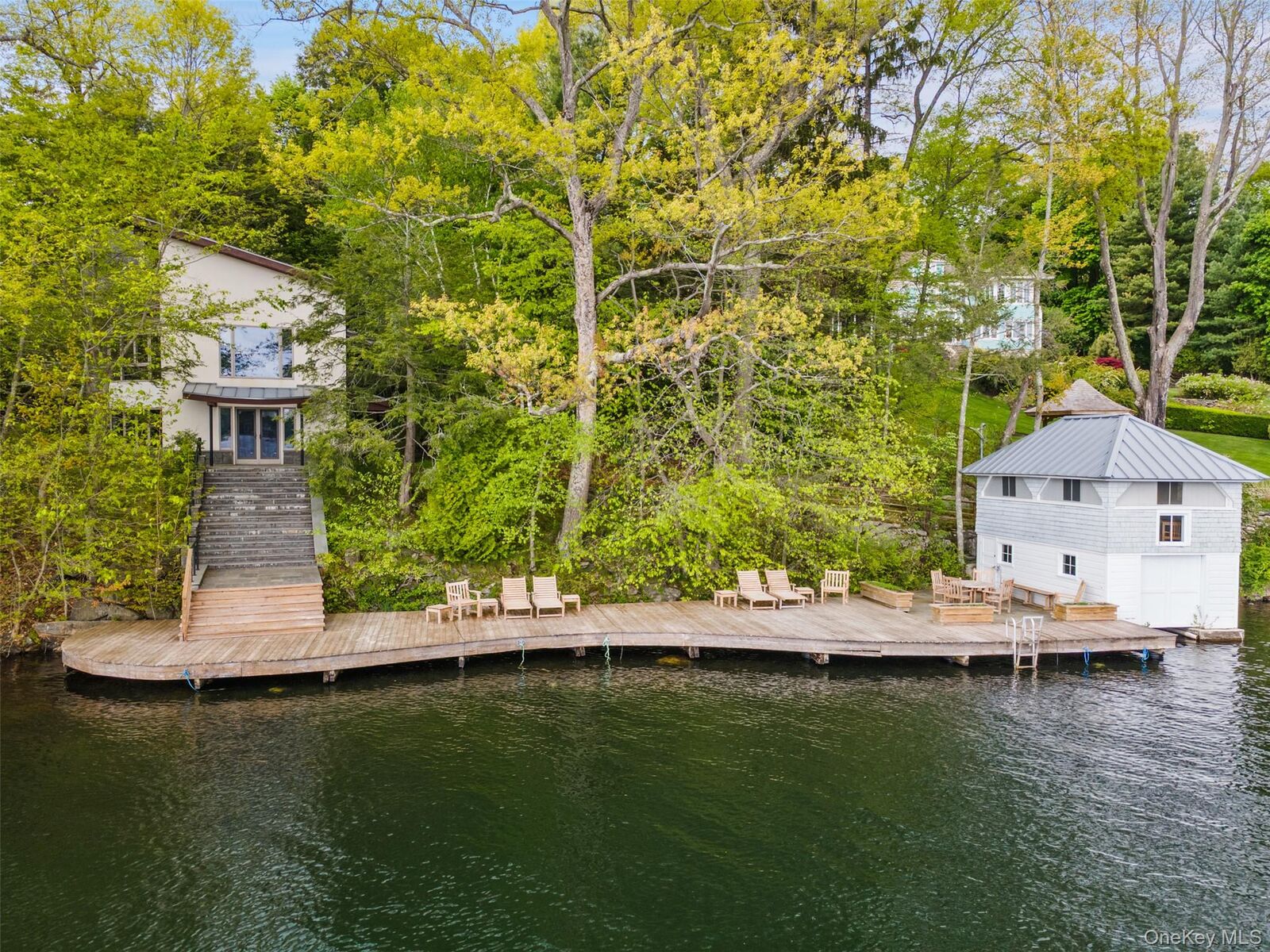 Property Photo:  324 West Lake Boulevard  NY 10541 