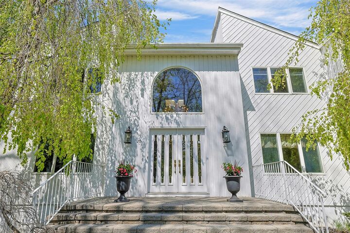 Property Photo:  20 Sandstone Trail  NY 10956 