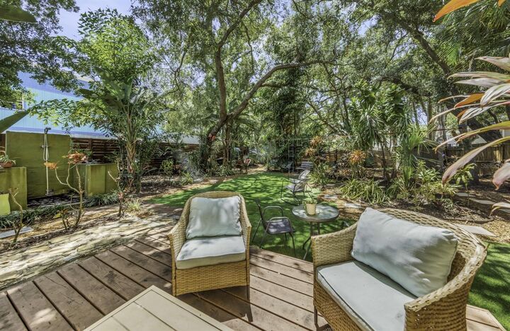 Property Photo:  416 N Washington Avenue  FL 33755 