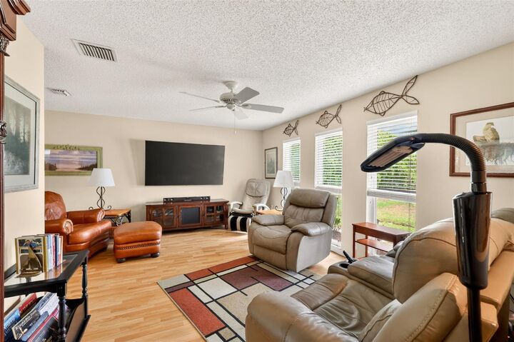 Property Photo:  5 Lonesome Pine Trail  FL 34797 