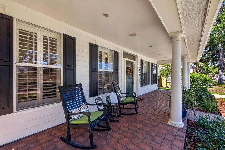 Property Photo: 2812 W Paxton Avenue FL 33611