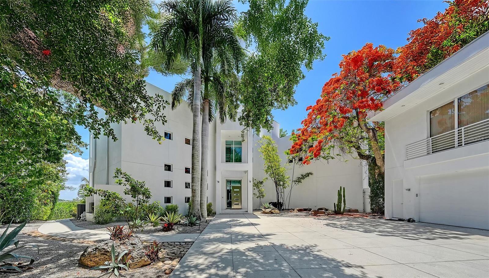 Property Photo:  4317 Midnight Pass Road  FL 34242 