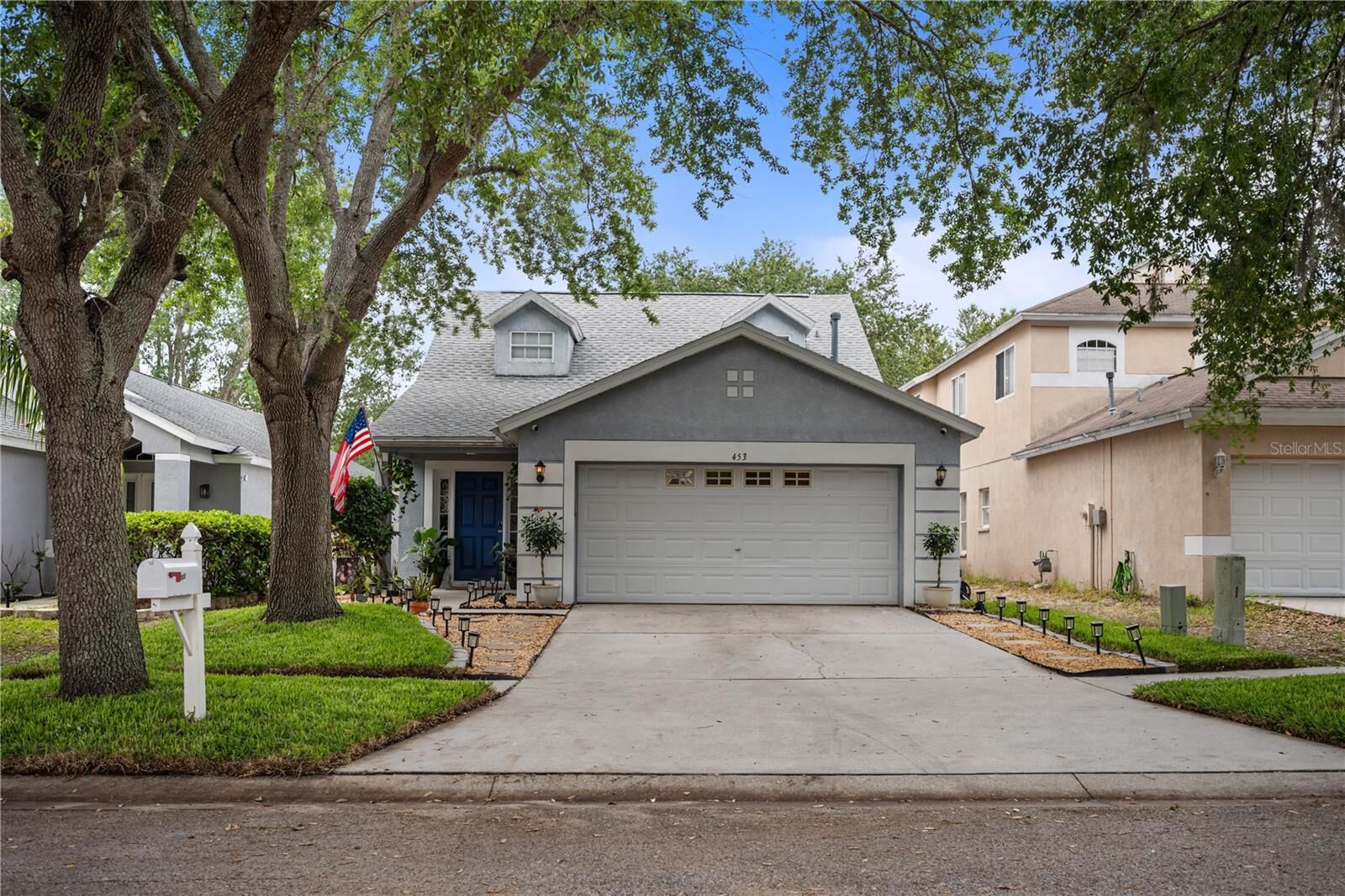 Property Photo:  453 Summer Sails Drive  FL 33594 
