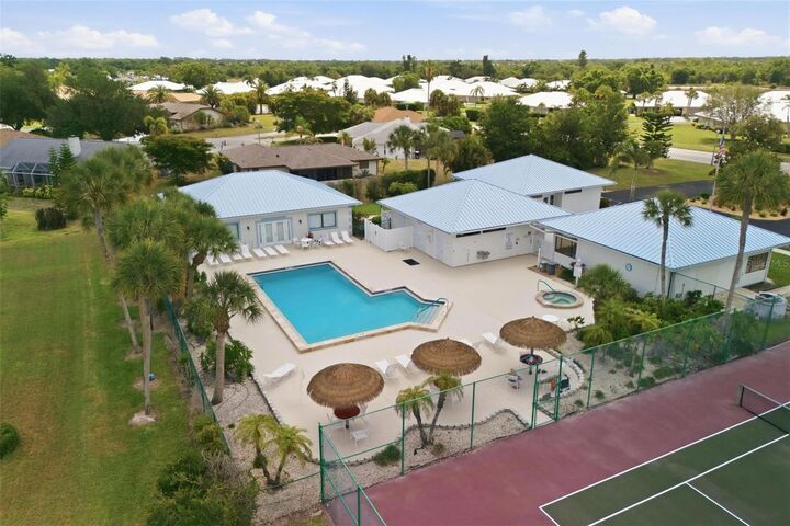 Property Photo:  3016 Sail Pointe Circle 4A  FL 34293 