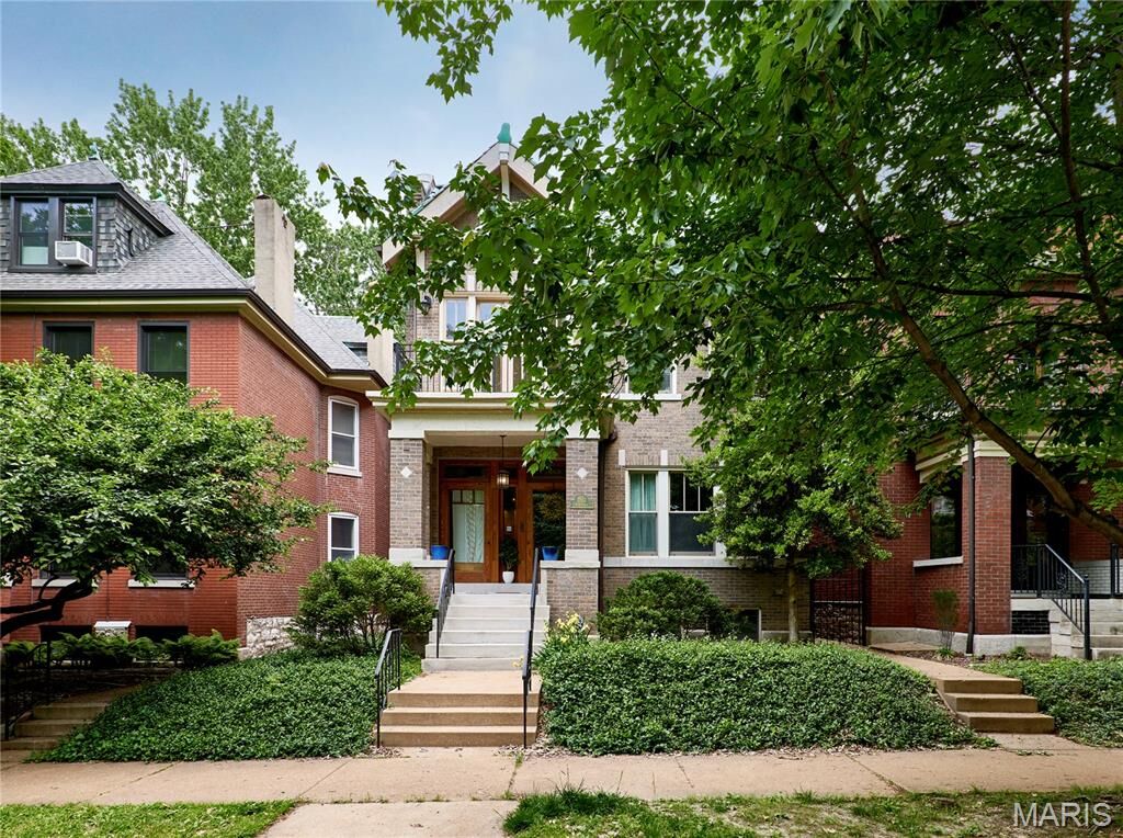 Property Photo:  3863 Utah Place  MO 63116 