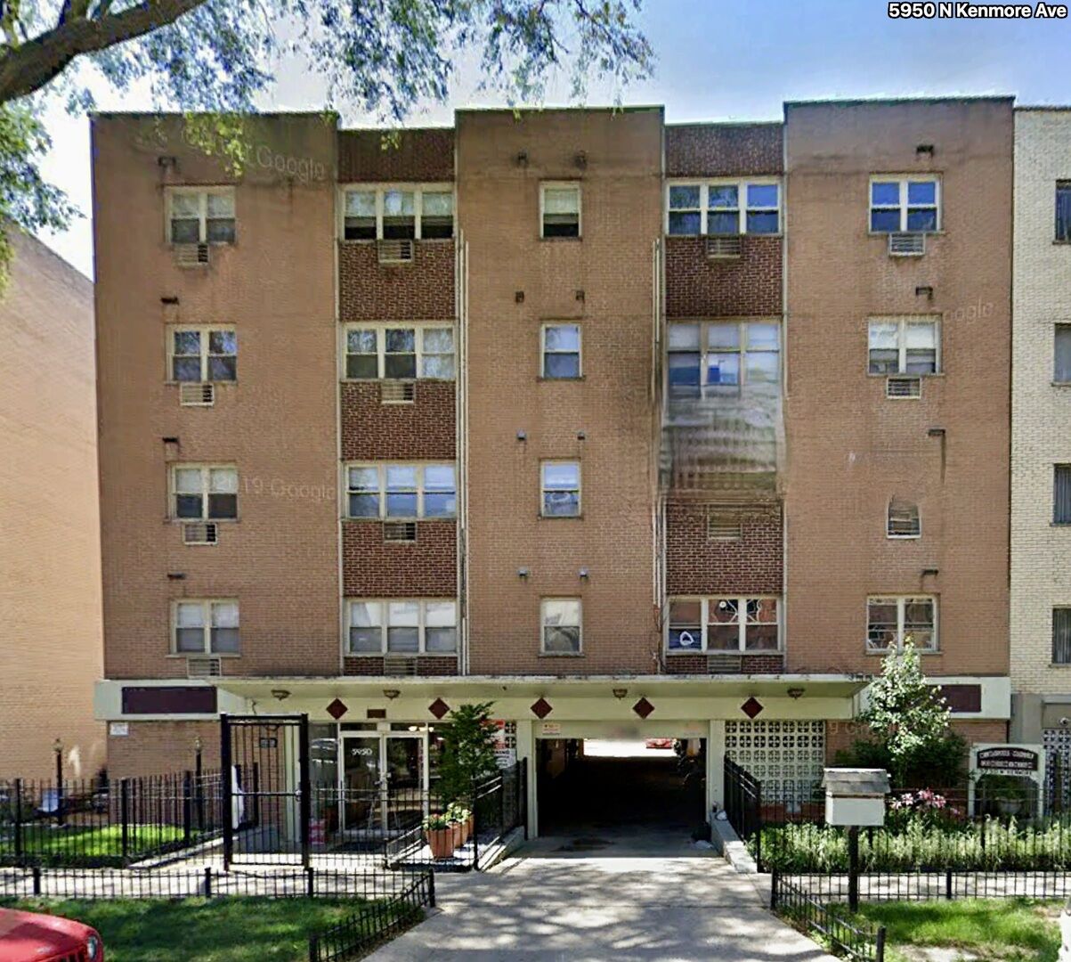 Property Photo:  5950 N Kenmore Avenue 406  IL 60660 