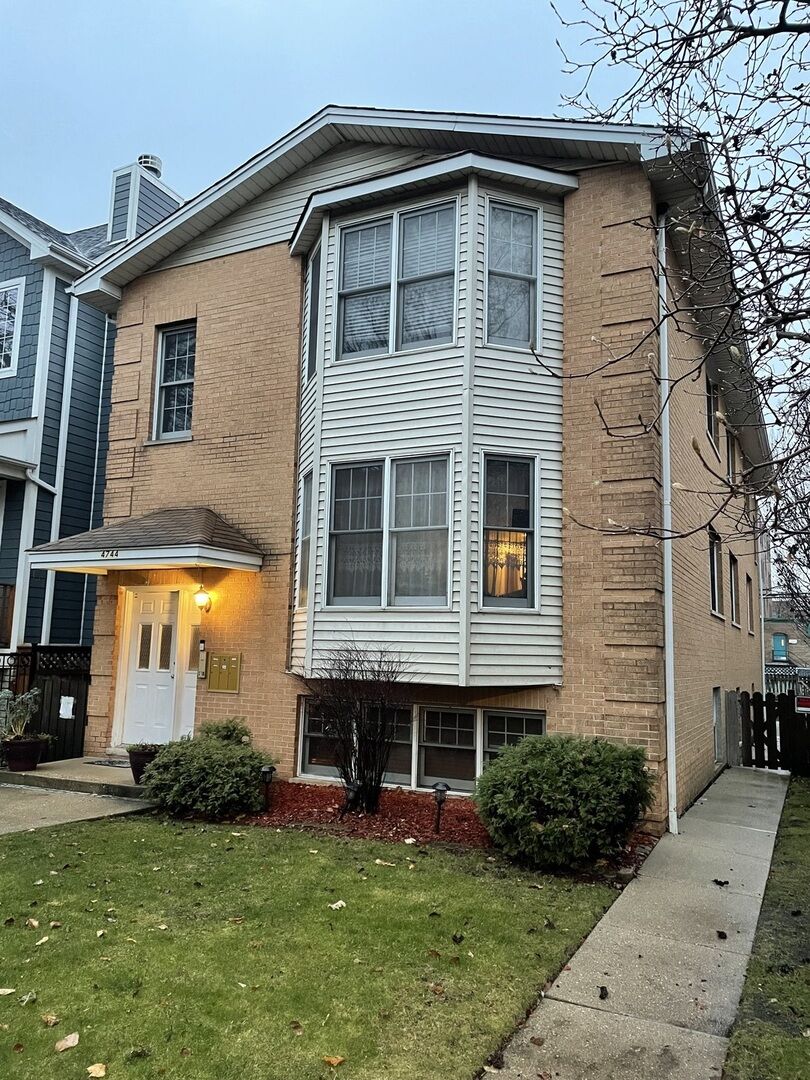 Property Photo:  4744 N Hermitage Avenue G  IL 60640 