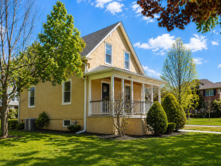 Property Photo:  2000 Washington Avenue  IL 60091 