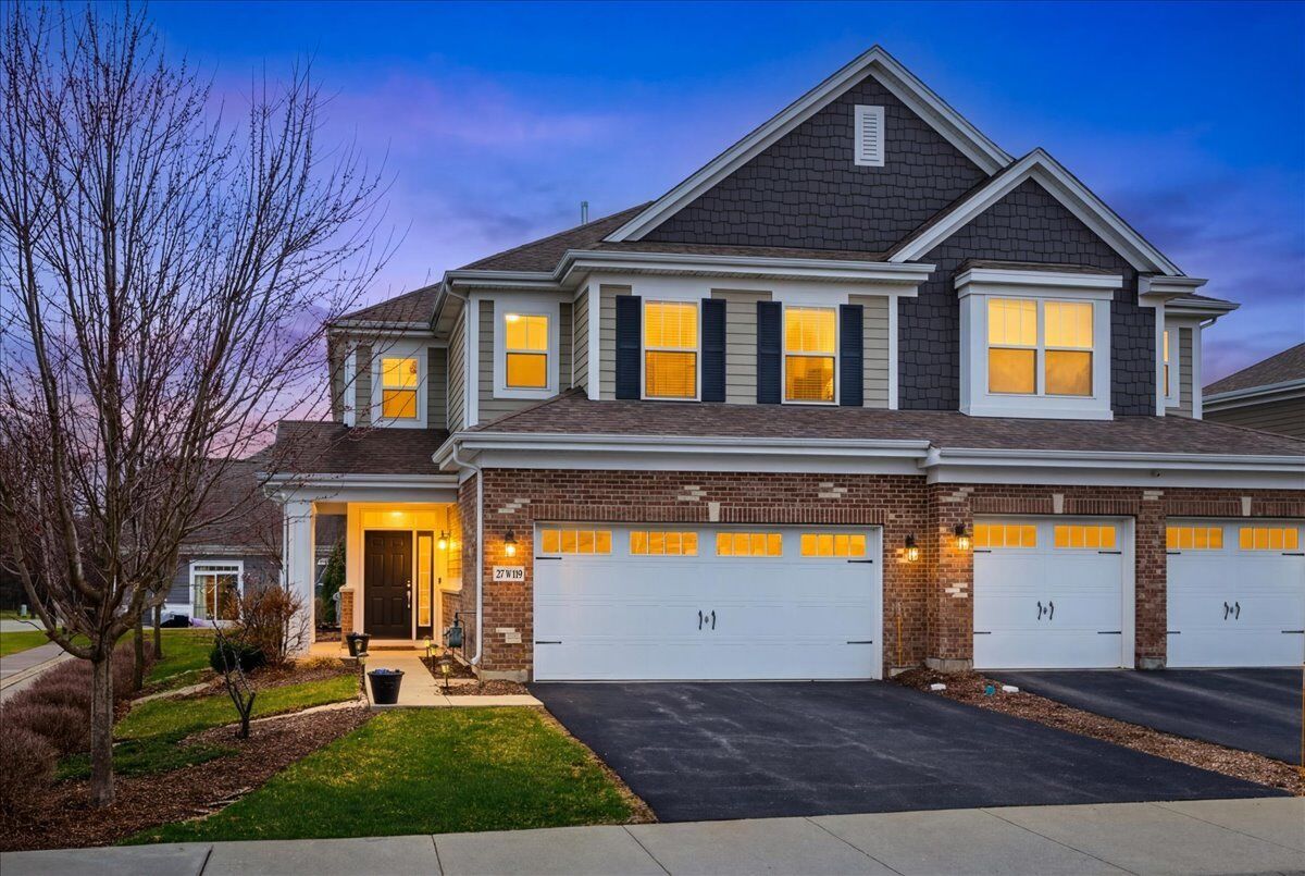 Property Photo:  27W119 Redbud Lane  IL 60190 
