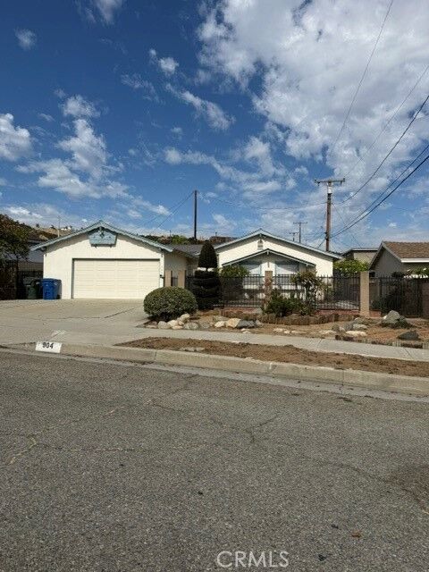 Property Photo: 904 N Azalea Drive CA 90640
