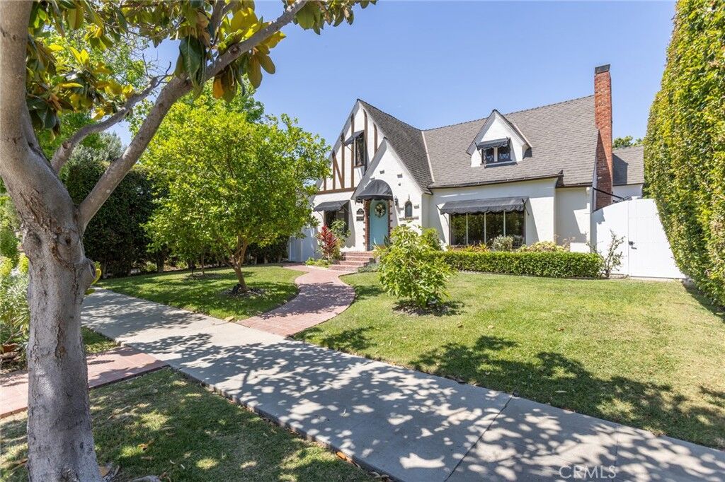 Property Photo:  3639 Falcon Avenue  CA 90807 