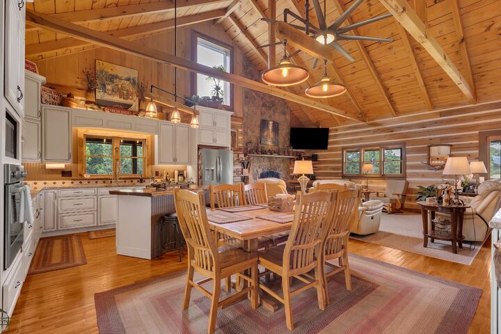 Property Photo: 990 Bugscuffle Rd TN 37183