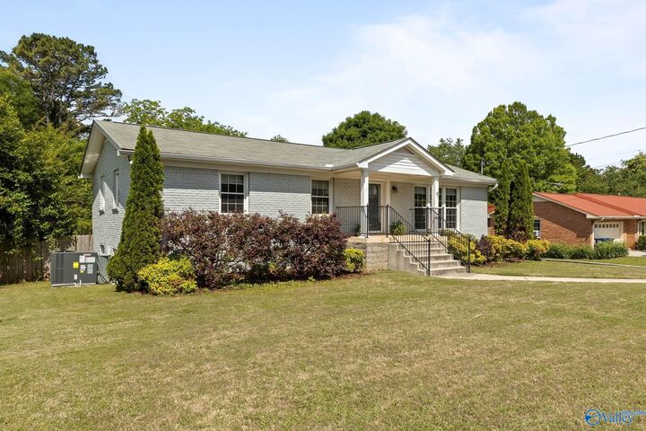 Property Photo:  10008 Hickory Hill Lane  AL 35803 