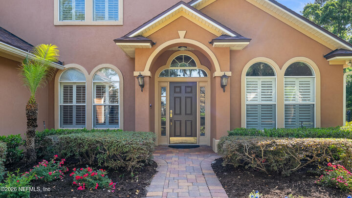 Property Photo: 1221 Queens Island Court FL 32225