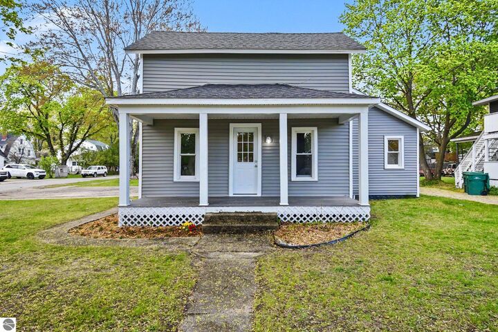 Property Photo:  601 N Arcade Street  MI 48624 