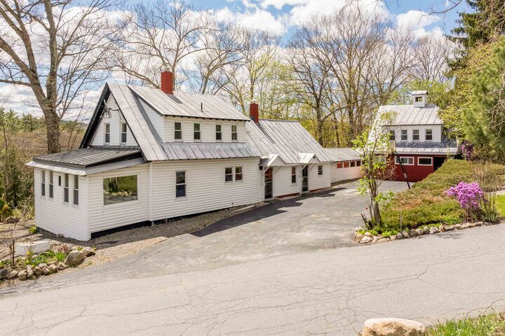 Property Photo:  265 Bank Street Extension  NH 03766 