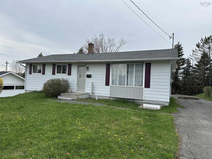 Property Photo:  32 Greening Drive  NS B2G 1R2 