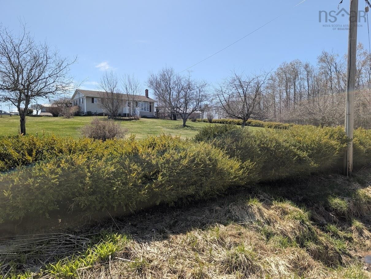 Property Photo:  251 Ben Jackson Rd  NS B0P 1P0 