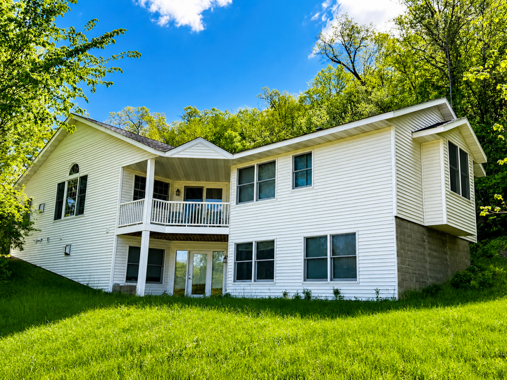Property Photo:  661 Spring Creek Road S  MN 55066 