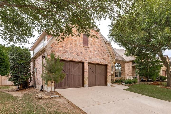 Property Photo: 3305 Estes Park Lane TX 75070