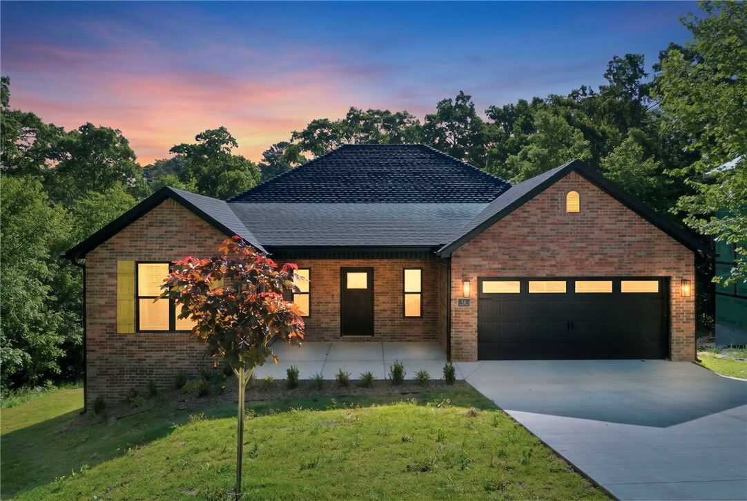 Property Photo: 16 Burwell Drive AR 72714