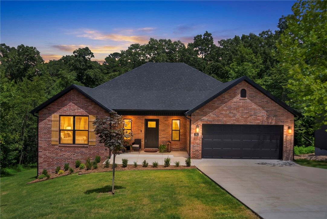Property Photo: 16 Burwell Drive AR 72714