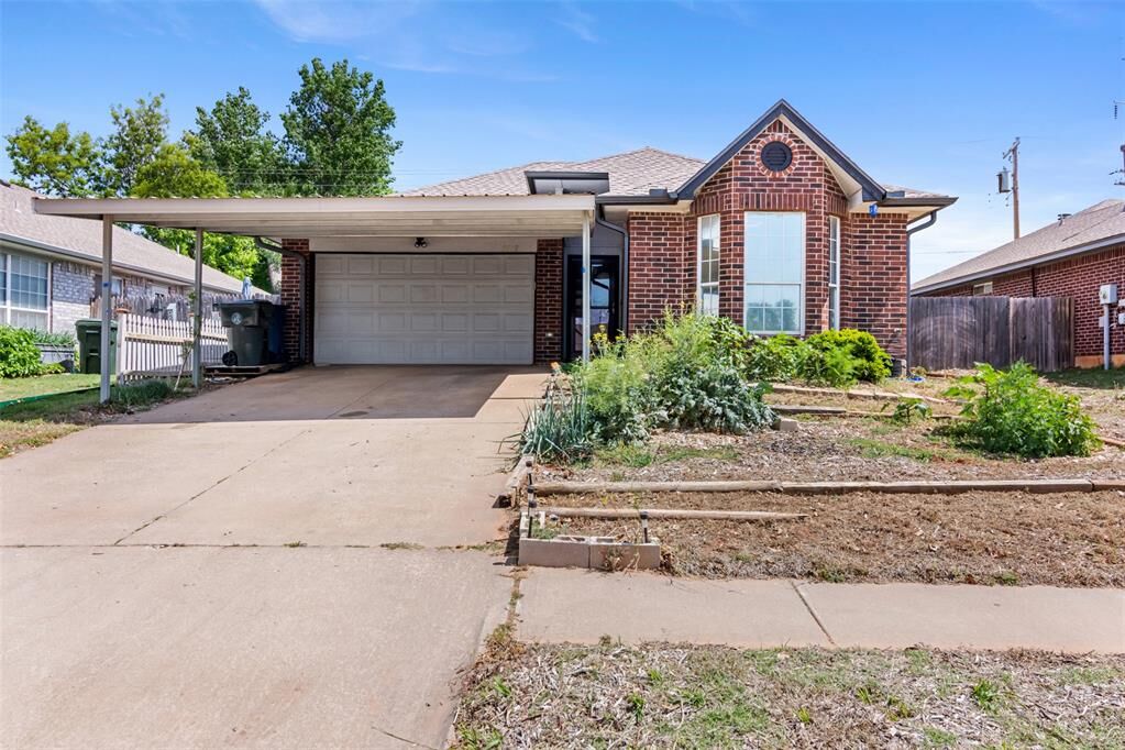 Property Photo:  9237 Apple Drive  OK 73130 